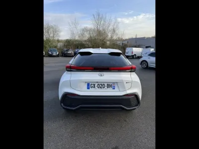 TOYOTA C-HR 1.8 140ch Design NG23 occasion 2024 - Photo 3