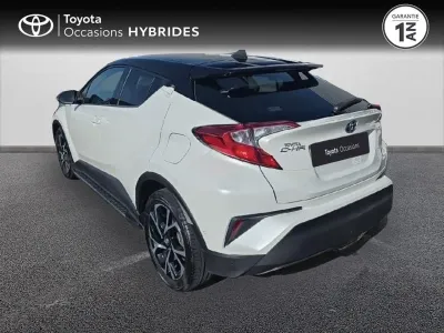 TOYOTA C-HR 122h Graphic 2WD E-CVT occasion 2017 - Photo 2