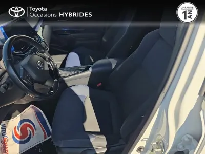 TOYOTA C-HR 122h Graphic 2WD E-CVT occasion 2017 - Photo 3