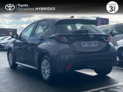 TOYOTA Yaris 116h Dynamic 5p MY22 occasion 2023 - Photo 2