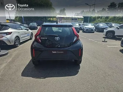 TOYOTA Aygo X 1.0 VVT-i 72ch Dynamic occasion 2022 - Photo 4