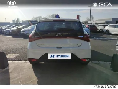 HYUNDAI i20 1.2 84ch Initia occasion 2023 - Photo 4