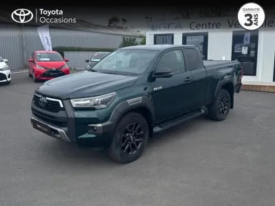 TOYOTA Hilux 2.8 D-4D X-Tra Cabine Invincible 4WD BVA RC23 occasion 2023 - Photo 1