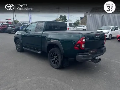 TOYOTA Hilux 2.8 D-4D X-Tra Cabine Invincible 4WD BVA RC23 occasion 2023 - Photo 2