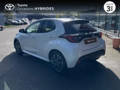 TOYOTA Yaris 116h Design 5p MY22 occasion 2021 - Photo 2