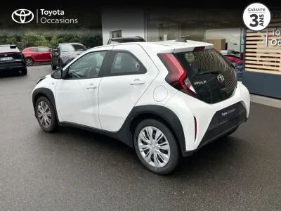 TOYOTA Aygo X 1.0 VVT-i 72ch Dynamic occasion 2024 - Photo 2