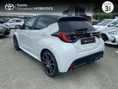 TOYOTA Yaris 116h GR Sport 5p MY22 occasion 2023 - Photo 2