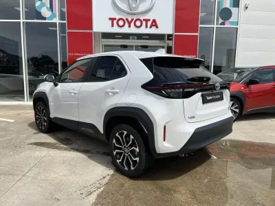 TOYOTA Yaris Cross 116h Design AWD-i MY22 occasion 2022 - Photo 4