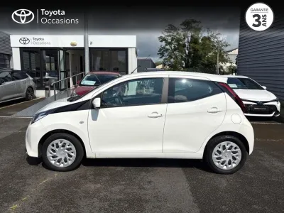 TOYOTA Aygo 1.0 VVT-i 72ch x-play 5P MY19 occasion 2021 - Photo 3