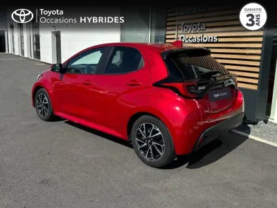 TOYOTA Yaris 116h Design 5p MY22 occasion 2022 - Photo 2