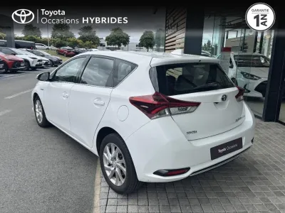TOYOTA Auris HSD 136h Dynamic occasion 2015 - Photo 2