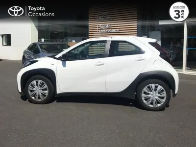 TOYOTA Aygo X 1.0 VVT-i 72ch Dynamic occasion 2022 - Photo 3