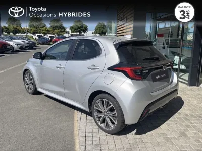 TOYOTA Yaris 116h Iconic 5p MY22 occasion 2021 - Photo 2
