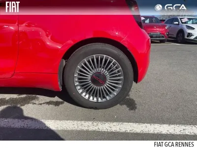 FIAT 500 e 95ch (RED) occasion 2023 - Photo 4
