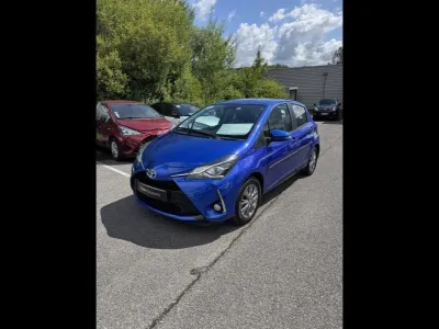 TOYOTA Yaris HSD 100h Business 5p occasion 2017 - Photo 1