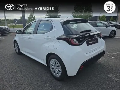 TOYOTA Yaris 116h Dynamic 5p MY21 occasion 2024 - Photo 2