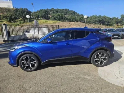 TOYOTA C-HR 122h Edition 2WD E-CVT MY20 occasion 2021 - Photo 2