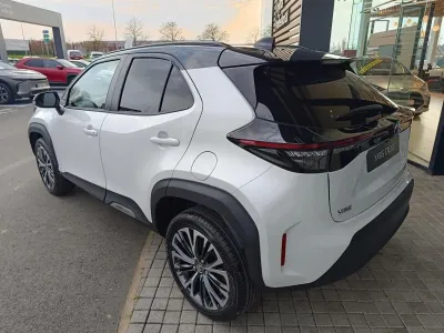 TOYOTA Yaris Cross 130h Collection MC24 occasion 2025 - Photo 3
