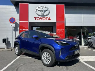 TOYOTA Yaris Cross 116h Dynamic Business AWD-i + Programme Beyond Zero Academy MY21 occasion 2022 - Photo 3