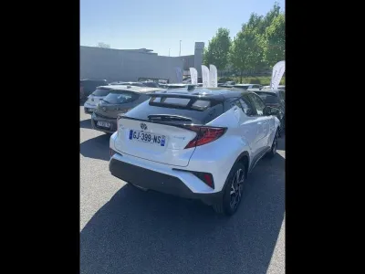 TOYOTA C-HR 122h Collection 2WD E-CVT MY20 occasion 2022 - Photo 3