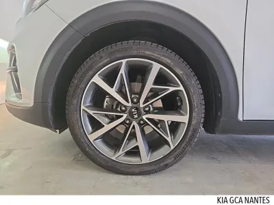 KIA Niro 1.6 GDi 105ch ISG + électrique 43.5ch Design DCT6 occasion 2021 - Photo 4