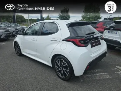 TOYOTA Yaris 116h Design 5p MY22 occasion 2022 - Photo 2