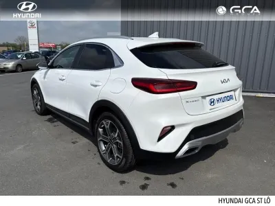 KIA XCeed 1.6 GDi 105ch + Plug-In 60.5ch Black & White Edition DCT6 MY22 occasion 2022 - Photo 3