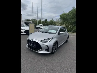TOYOTA Yaris 116h Iconic 5p occasion 2021 - Photo 1