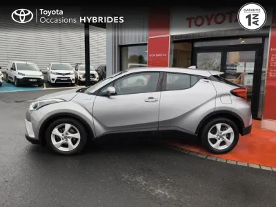 TOYOTA C-HR 122h Dynamic 2WD E-CVT RC18 occasion 2018 - Photo 3