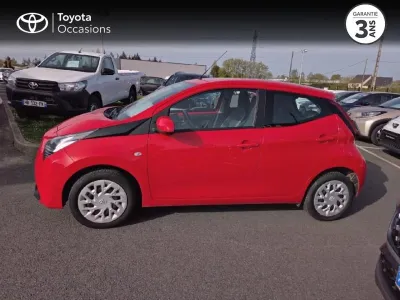 TOYOTA Aygo 1.0 VVT-i 72ch x-play 5p MY21 occasion 2022 - Photo 3