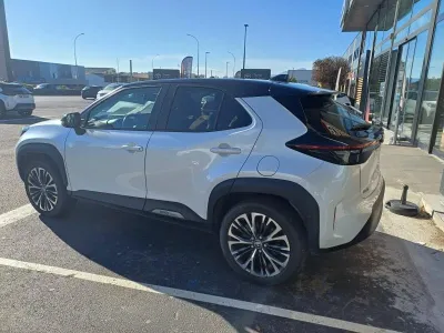 TOYOTA Yaris Cross 116h Collection AWD-i MY21 occasion 2022 - Photo 4