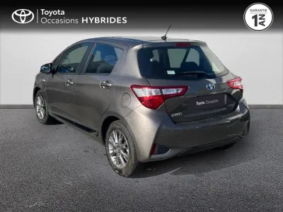 TOYOTA Yaris 100h Dynamic 5p RC18 occasion 2018 - Photo 2