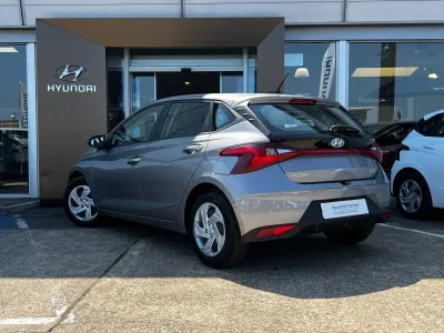 HYUNDAI i20 1.2 84ch Initia occasion 2022 - Photo 4
