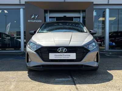HYUNDAI i20 1.2 84ch Initia occasion 2022 - Photo 2