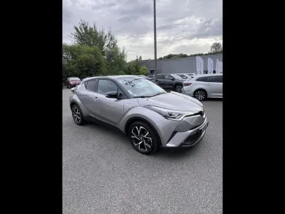 TOYOTA C-HR 122h Graphic 2WD E-CVT RC18 occasion 2017 - Photo 1
