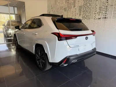 LEXUS UX 250h F SPORT Executive 2WD occasion 2025 - Photo 3