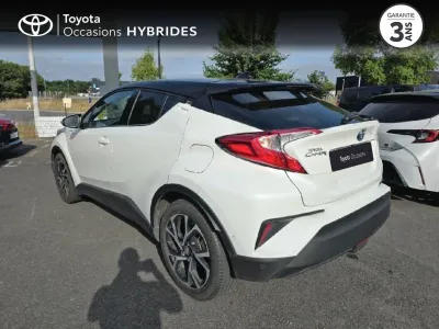 TOYOTA C-HR 122h Graphic 2WD E-CVT occasion 2017 - Photo 2
