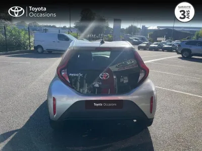TOYOTA Aygo X 1.0 VVT-i 72ch Dynamic occasion 2022 - Photo 4