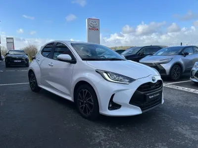 TOYOTA Yaris 116h Design 5p MY22 occasion 2022 - Photo 3