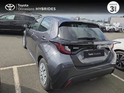 TOYOTA Yaris 116h Dynamic Business 5p + Programme Beyond Zero Academy MY21 occasion 2022 - Photo 2