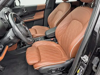 MINI Countryman Cooper SE 125ch + 95ch JCW ALL4 BVA6 occasion 2022 - Photo 4