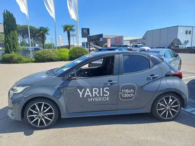 TOYOTA Yaris 130h GR Sport 5p MY25 occasion 2025 - Photo 3