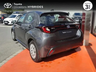 TOYOTA Yaris 116h Dynamic 5p MY22 occasion 2023 - Photo 2