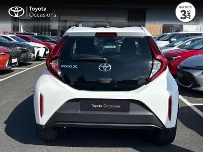 TOYOTA Aygo X 1.0 VVT-i 72ch Dynamic occasion 2022 - Photo 4