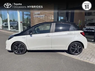 TOYOTA Yaris HSD 100h Collection 5p occasion 2016 - Photo 3
