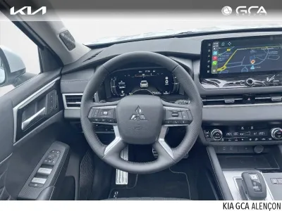 MITSUBISHI Outlander 2.4 PHEV 306ch Instyle 4WD occasion 2025 - Photo 3