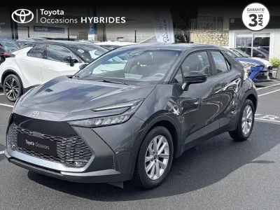 TOYOTA C-HR 1.8 140ch Dynamic NG23 occasion 2024 - Photo 1