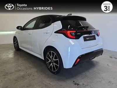 TOYOTA Yaris 116h Collection 5p MY22 occasion 2021 - Photo 2