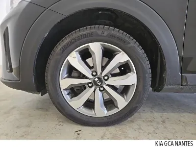 KIA Stonic 1.0 T-GDi 100ch Active DCT7 occasion 2021 - Photo 4