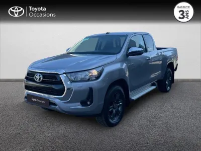 TOYOTA Hilux 2.8 D-4D X-Tra Cabine Légende 4WD RC21 occasion 2022 - Photo 1